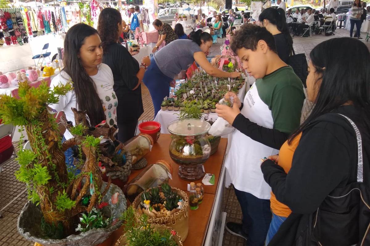 Cultura realiza Feira de Artesanato Especial do Dia das Mães - Prefeitura  Municipal de Volta Redonda